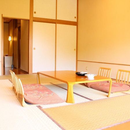 土湯温泉 やすらぎの宿 向瀧旅館 Fukushima  Luaran gambar