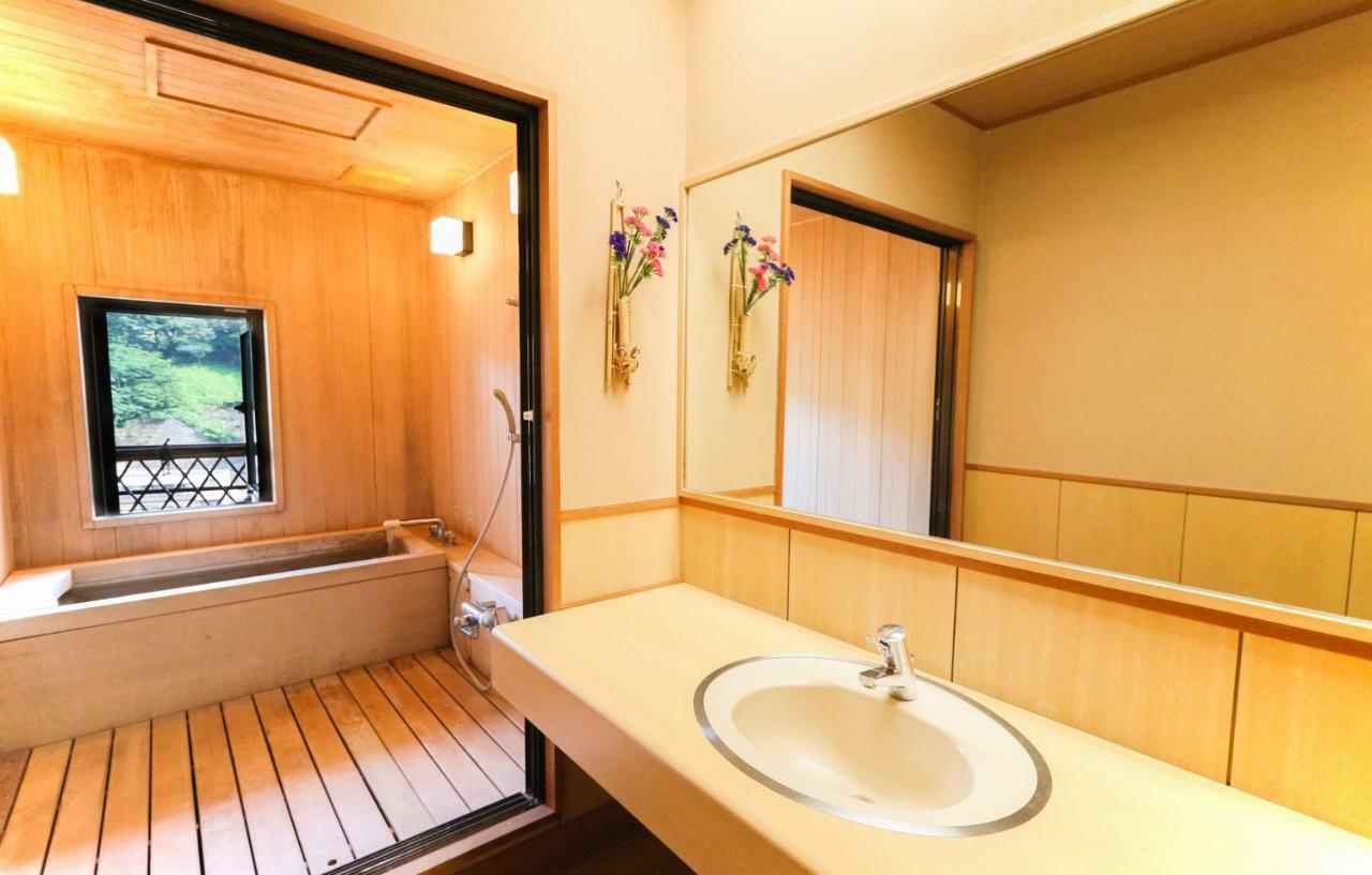 土湯温泉 やすらぎの宿 向瀧旅館 Fukushima  Luaran gambar