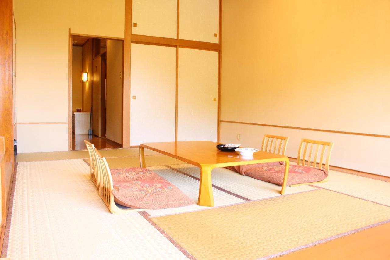 土湯温泉 やすらぎの宿 向瀧旅館 Fukushima  Luaran gambar